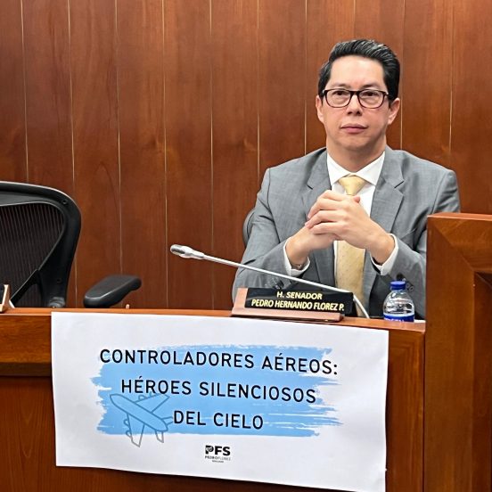 Aprobado en primer debate proyecto de ley sobre la actividad de controlador aéreo presentado por el senador Pedro Flórez